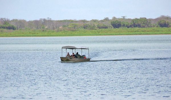 Boat-Safaris Boat-Safaris